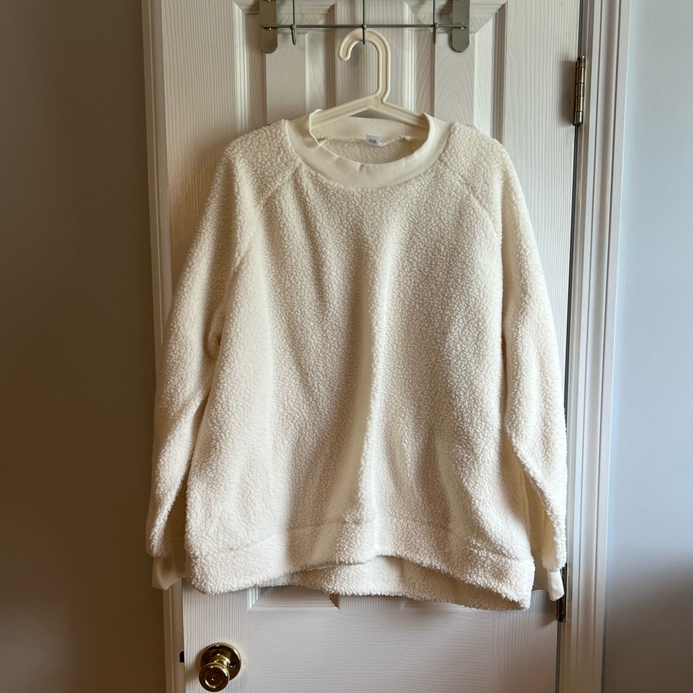 Old navy XL crewneck fleece sweatshirt